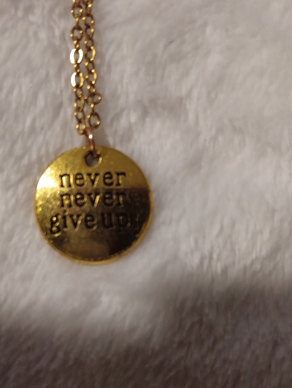 Never Give Up Gold Inspirational Pendant Necklace - Women